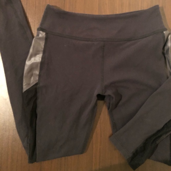 Beyond Yoga Mesh Long Leggings - Picture 4 of 4